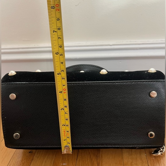 GREAT GIFT & LIKE NEW- Kate Spade Pearl & Black Velvet Purse - Picture 7 of 9